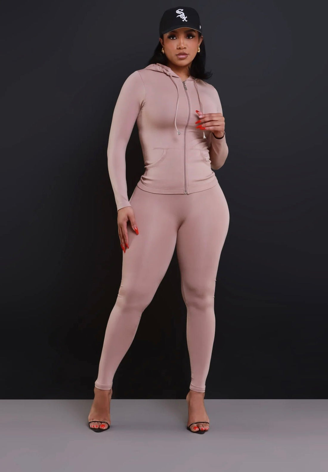 Unveiling the Mad About You Mauve: The Ultimate Sustainable Fashion Trend You Didn't Know You Needed! Women's Active Wear Set - Baddies Shop NSJ